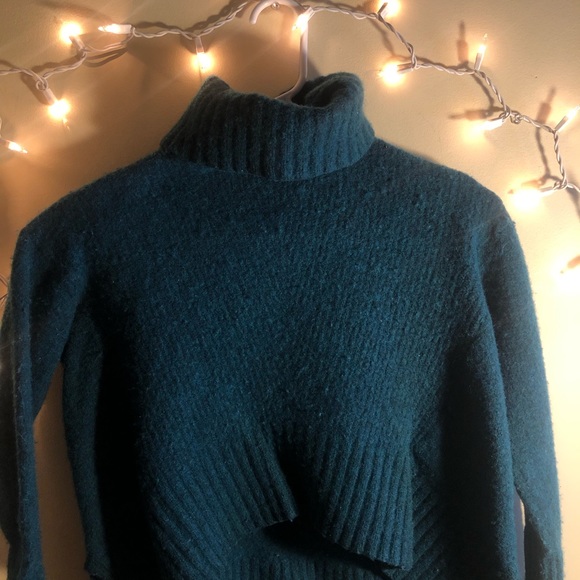 Sweaters - dark blue/turquoise crop top sweater